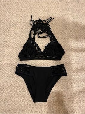 Great condition crochet detail bikini
